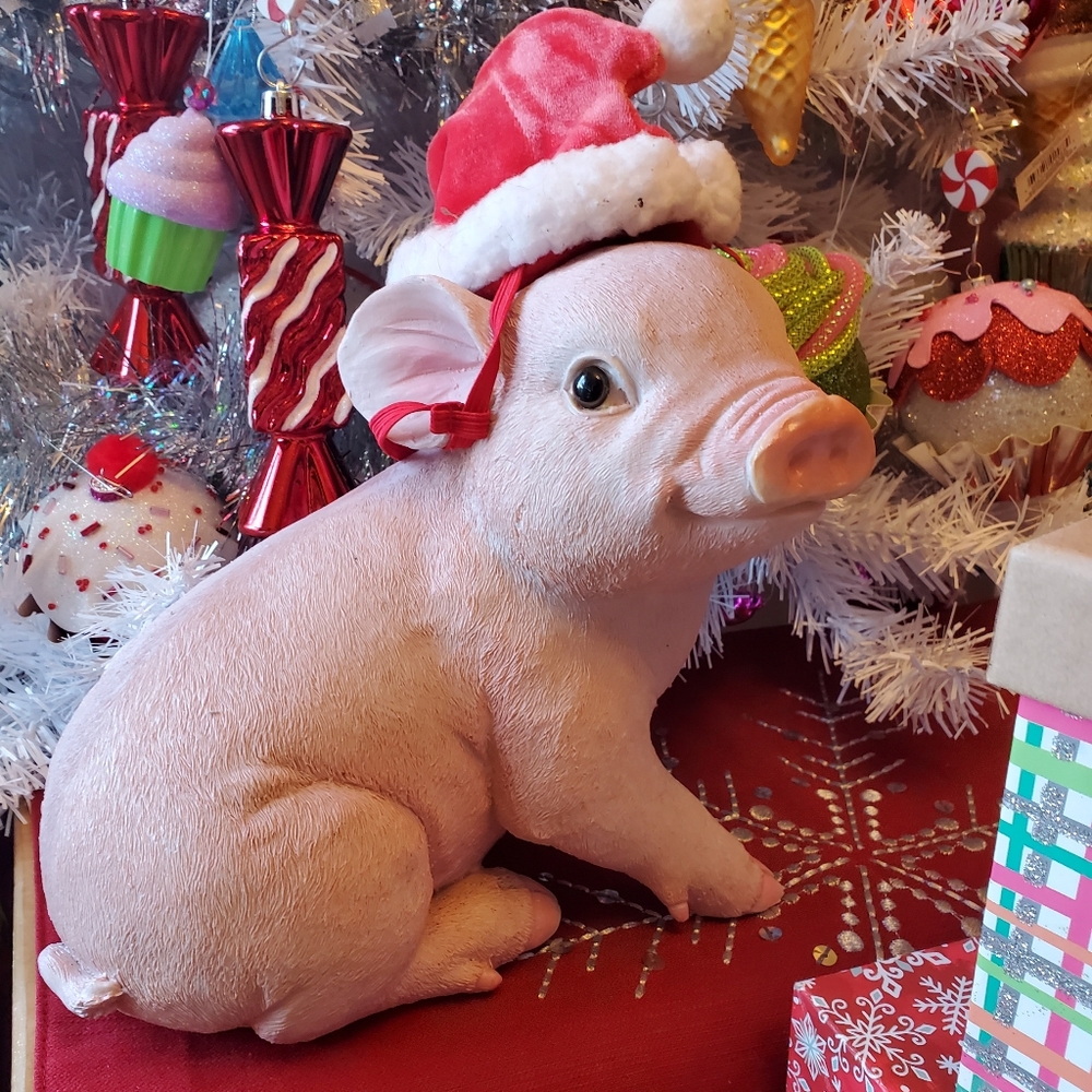 Pig decor